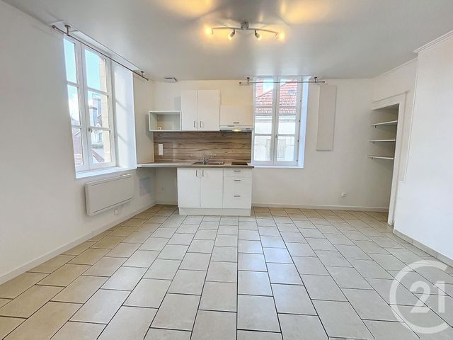 Appartement F2 &agrave; louer - 2 pi&egrave;ces - 32,25 m2 - Chalon Sur Saone - 71 - BOURGOGNE
