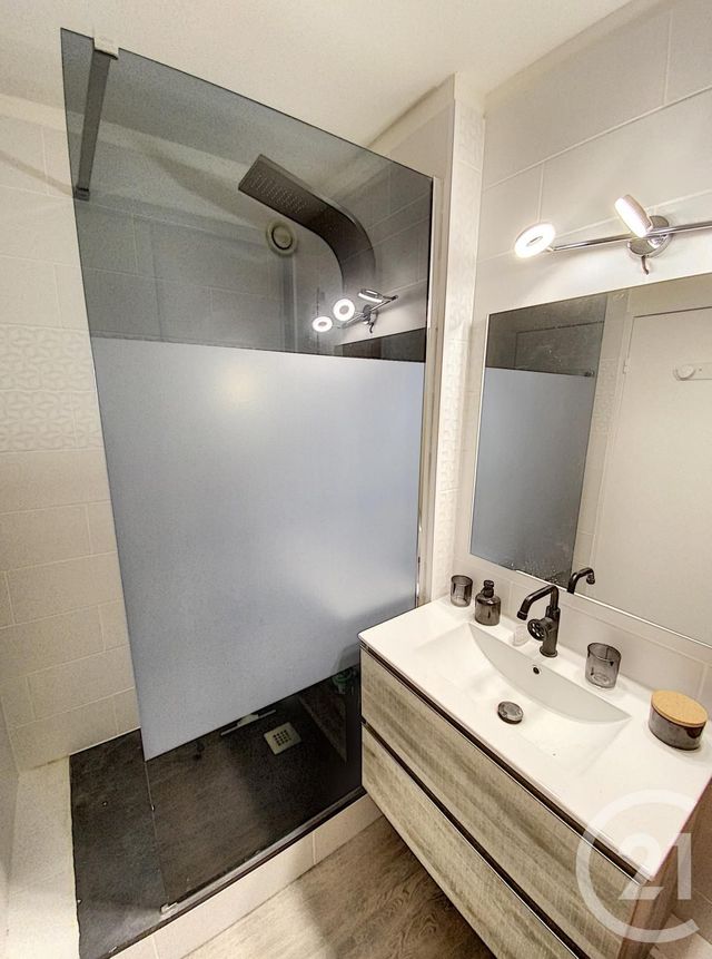 Appartement F2 &agrave; louer - 2 pi&egrave;ces - 56,95 m2 - Chalon Sur Saone - 71 - BOURGOGNE