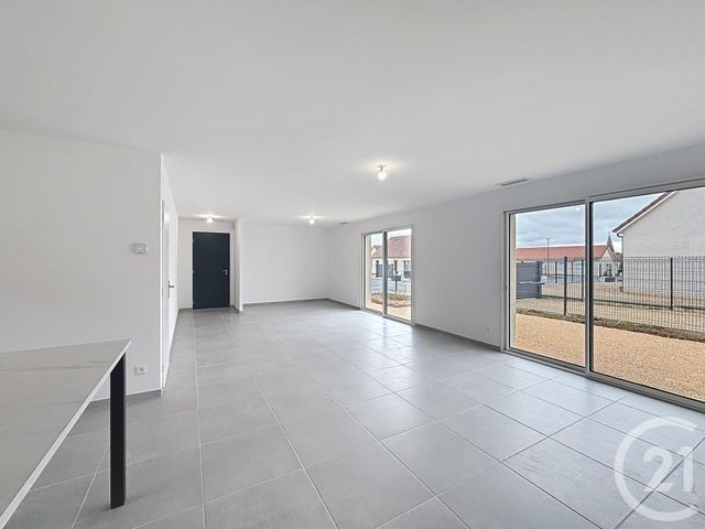 Maison &agrave; louer - 4 pi&egrave;ces - 110 m2 - Baudrieres - 71 - BOURGOGNE