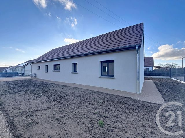 Maison &agrave; louer - 4 pi&egrave;ces - 110 m2 - Baudrieres - 71 - BOURGOGNE
