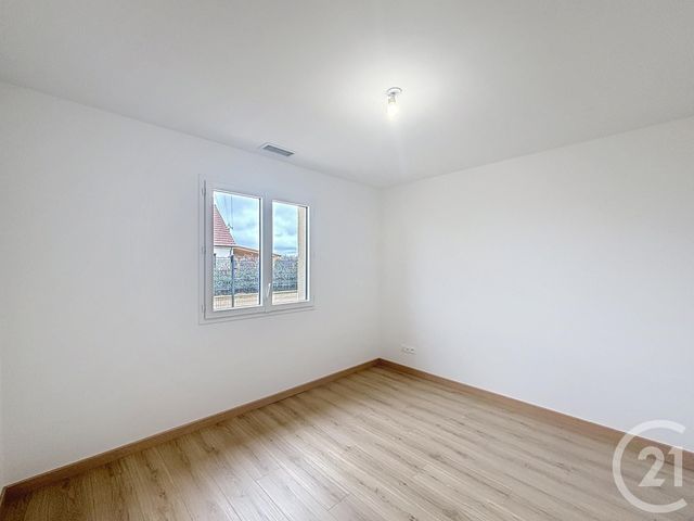 Maison &agrave; louer - 4 pi&egrave;ces - 110 m2 - Baudrieres - 71 - BOURGOGNE