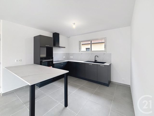 Maison &agrave; louer - 4 pi&egrave;ces - 110 m2 - Baudrieres - 71 - BOURGOGNE