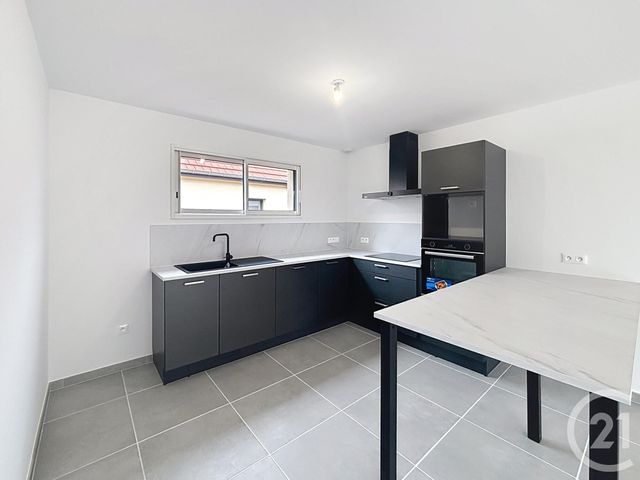 Maison &agrave; louer - 4 pi&egrave;ces - 110 m2 - Baudrieres - 71 - BOURGOGNE