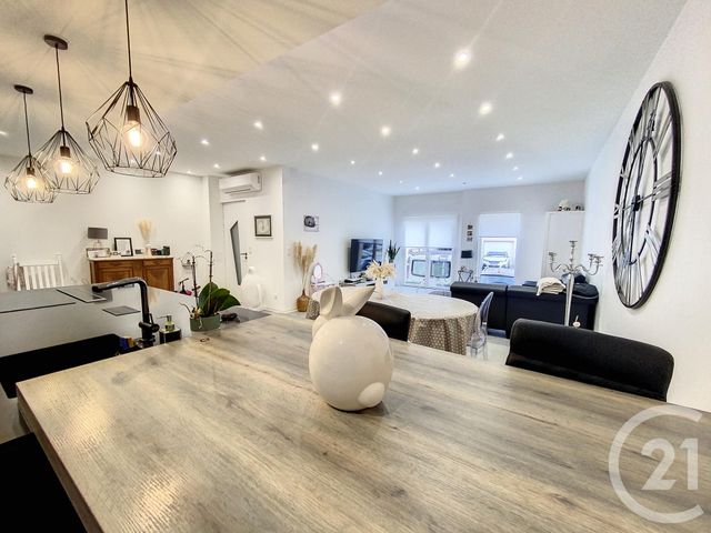 Appartement F4 &agrave; louer - 4 pi&egrave;ces - 125,72 m2 - Chalon Sur Saone - 71 - BOURGOGNE