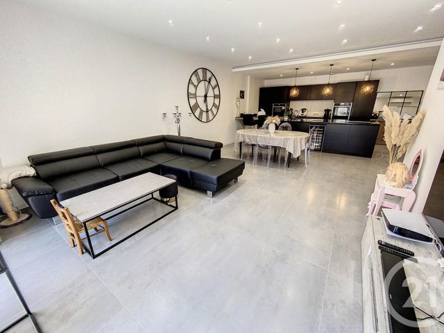 Appartement F4 &agrave; louer - 4 pi&egrave;ces - 125,72 m2 - Chalon Sur Saone - 71 - BOURGOGNE