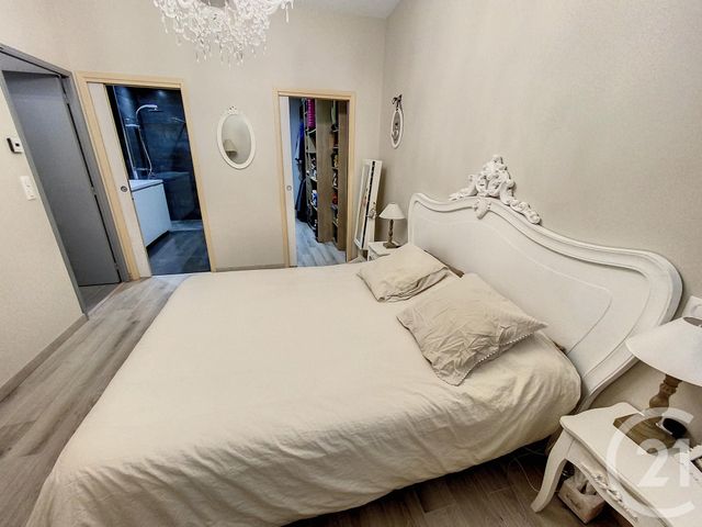 Appartement F4 &agrave; louer - 4 pi&egrave;ces - 125,72 m2 - Chalon Sur Saone - 71 - BOURGOGNE