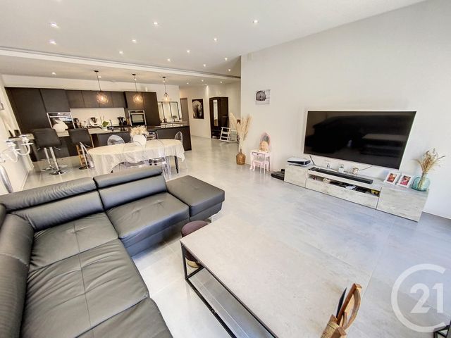 Appartement F4 &agrave; louer - 4 pi&egrave;ces - 125,72 m2 - Chalon Sur Saone - 71 - BOURGOGNE