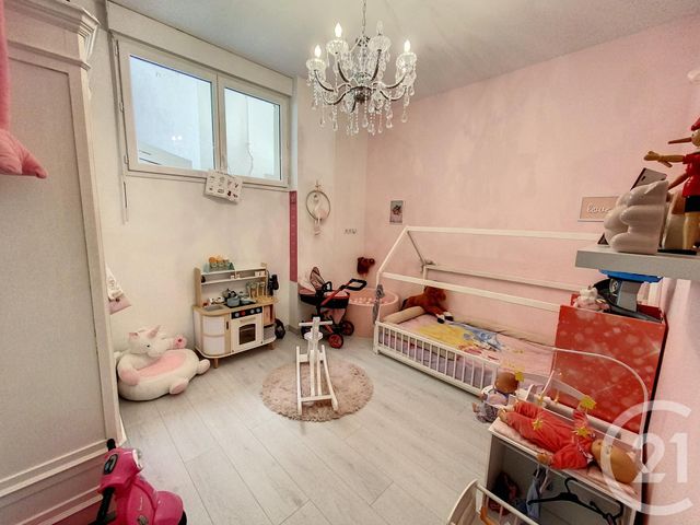 Appartement F4 &agrave; louer - 4 pi&egrave;ces - 125,72 m2 - Chalon Sur Saone - 71 - BOURGOGNE