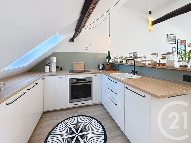 Appartement F4 &agrave; louer - 4 pi&egrave;ces - 84,48 m2 - Chalon Sur Saone - 71 - BOURGOGNE