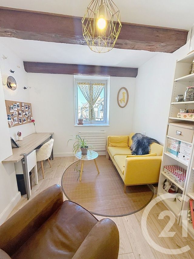 Appartement F4 &agrave; louer - 4 pi&egrave;ces - 84,48 m2 - Chalon Sur Saone - 71 - BOURGOGNE