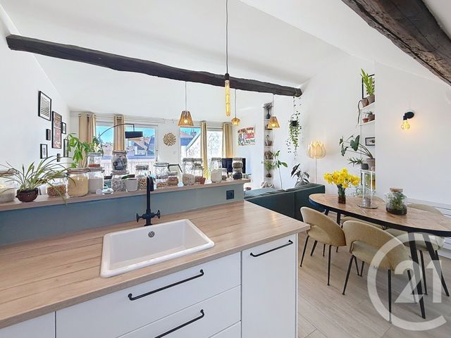 Appartement F4 &agrave; louer - 4 pi&egrave;ces - 84,48 m2 - Chalon Sur Saone - 71 - BOURGOGNE