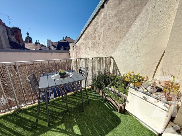 Appartement F4 &agrave; louer - 4 pi&egrave;ces - 84,48 m2 - Chalon Sur Saone - 71 - BOURGOGNE