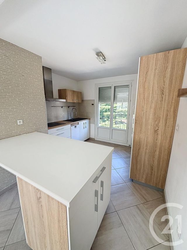 Appartement F4 &agrave; louer - 4 pi&egrave;ces - 75,77 m2 - Chalon Sur Saone - 71 - BOURGOGNE