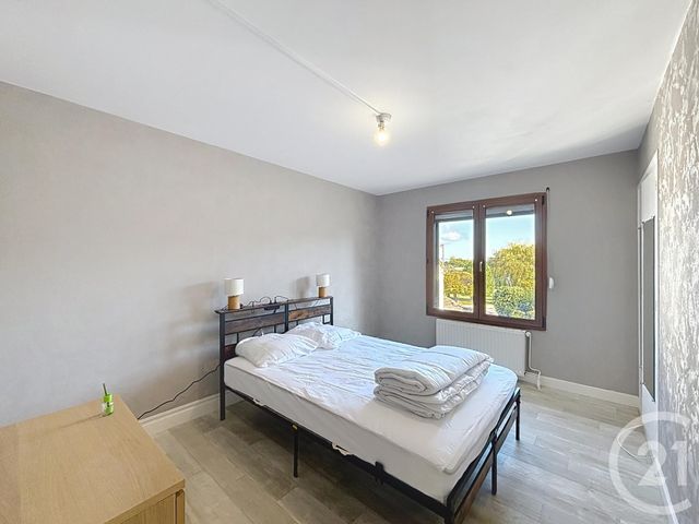 Appartement F3 &agrave; louer - 3 pi&egrave;ces - 73,75 m2 - St Remy - 71 - BOURGOGNE