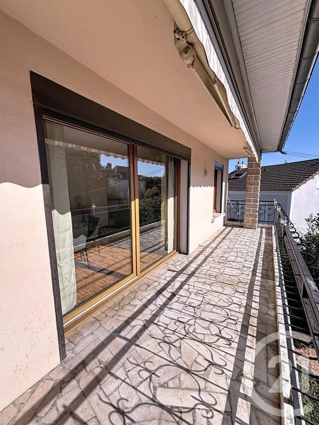 Appartement F3 &agrave; louer - 3 pi&egrave;ces - 73,75 m2 - St Remy - 71 - BOURGOGNE