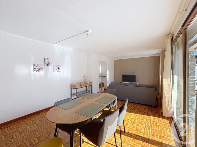 Appartement F3 &agrave; louer - 3 pi&egrave;ces - 73,75 m2 - St Remy - 71 - BOURGOGNE