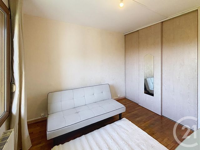 Appartement F3 &agrave; louer - 3 pi&egrave;ces - 73,75 m2 - St Remy - 71 - BOURGOGNE