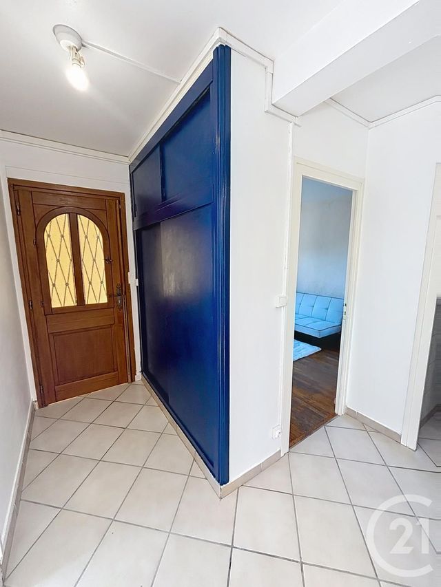 Appartement F3 &agrave; louer - 3 pi&egrave;ces - 73,75 m2 - St Remy - 71 - BOURGOGNE