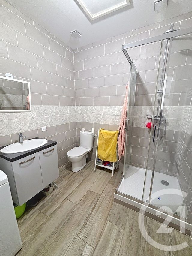 Appartement F3 &agrave; louer - 3 pi&egrave;ces - 53,96 m2 - St Marcel - 71 - BOURGOGNE