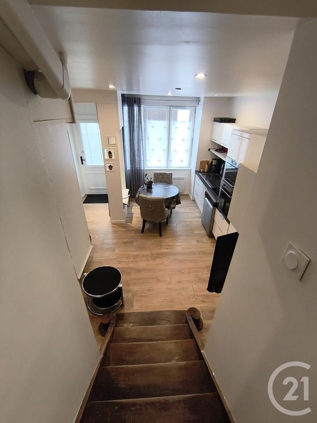 Appartement T2 &agrave; louer - 2 pi&egrave;ces - 30,20 m2 - Allevard - 38 - RHONE-ALPES
