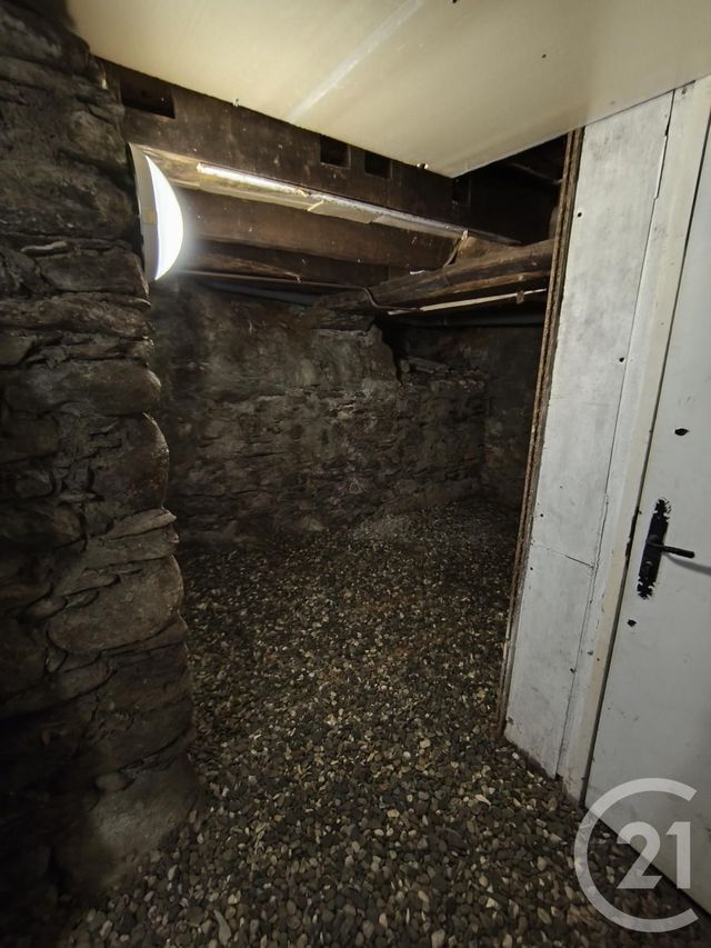 Appartement T2 &agrave; louer - 2 pi&egrave;ces - 30,20 m2 - Allevard - 38 - RHONE-ALPES