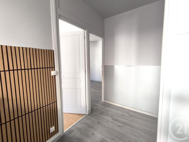 Appartement T2 &agrave; louer - 2 pi&egrave;ces - 49,75 m2 - Allevard - 38 - RHONE-ALPES
