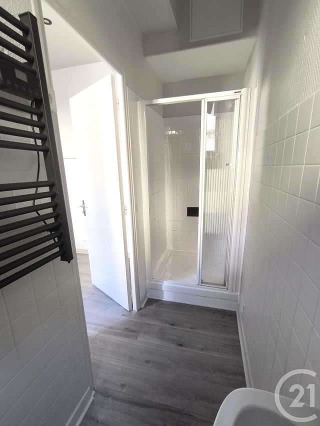 Appartement T2 &agrave; louer - 2 pi&egrave;ces - 49,75 m2 - Allevard - 38 - RHONE-ALPES