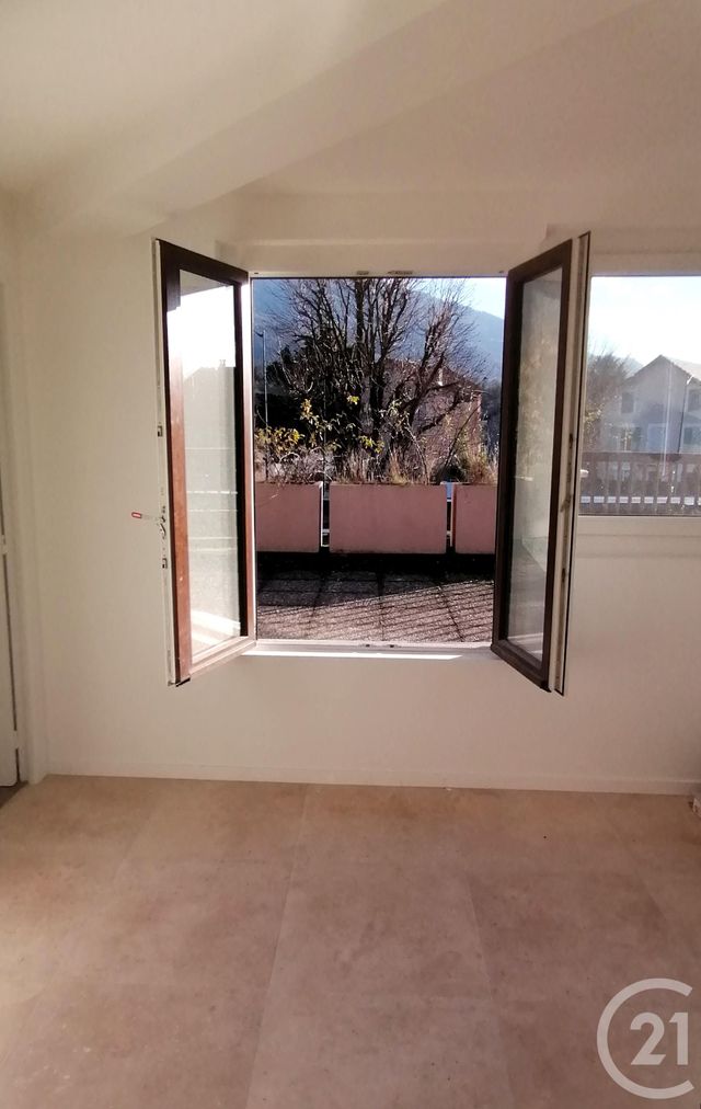 Appartement T2 &agrave; louer - 2 pi&egrave;ces - 52,20 m2 - Pontcharra - 38 - RHONE-ALPES