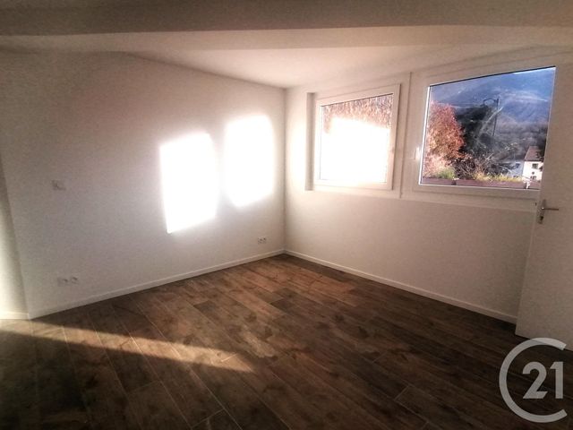 Appartement T2 &agrave; louer - 2 pi&egrave;ces - 52,20 m2 - Pontcharra - 38 - RHONE-ALPES