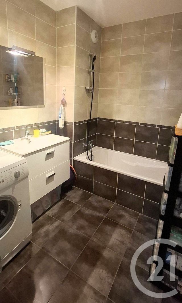 Appartement T3 &agrave; louer - 3 pi&egrave;ces - 67,51 m2 - Pontcharra - 38 - RHONE-ALPES