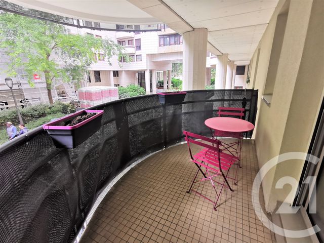 Appartement F2 &agrave; louer - 2 pi&egrave;ces - 41,72 m2 - Courbevoie - 92 - ILE-DE-FRANCE