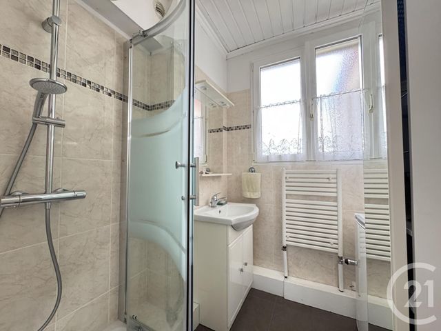 Appartement F3 à vendre - 3 pièces - 54,57 m2 - Fontenay Sous Bois - 94 - ILE-DE-FRANCE