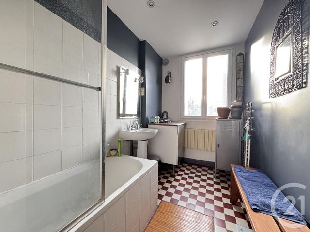 Appartement F4 à vendre - 3 pièces - 63,73 m2 - Fontenay Sous Bois - 94 - ILE-DE-FRANCE