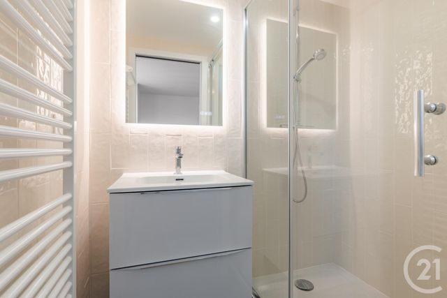 Appartement Duplex &agrave; vendre - 3 pi&egrave;ces - 49,68 m2 - Paris - 75007 - ILE-DE-FRANCE