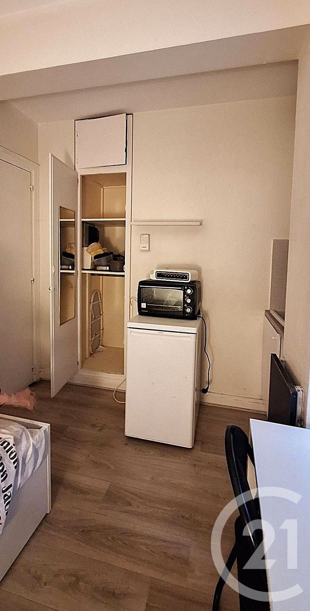Appartement F1 &agrave; louer - 1 pi&egrave;ce - 10 m2 - Paris - 75007 - ILE-DE-FRANCE