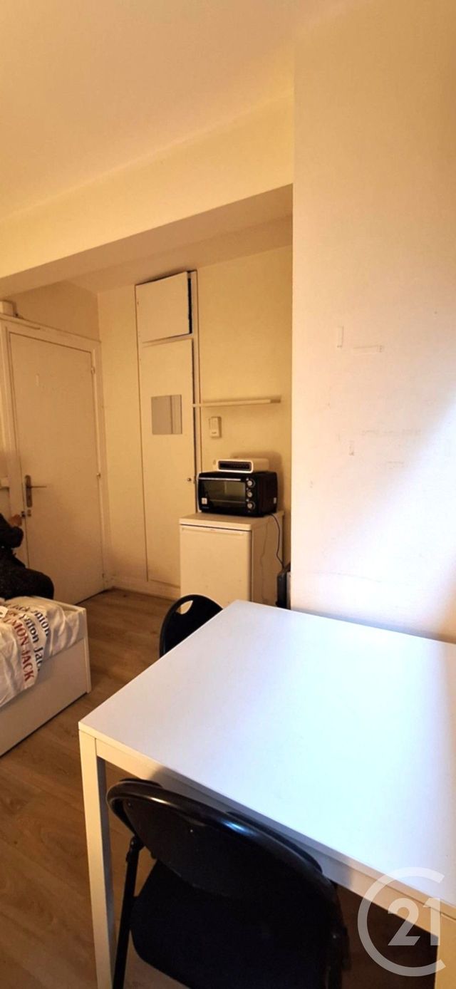 Appartement F1 &agrave; louer - 1 pi&egrave;ce - 10 m2 - Paris - 75007 - ILE-DE-FRANCE