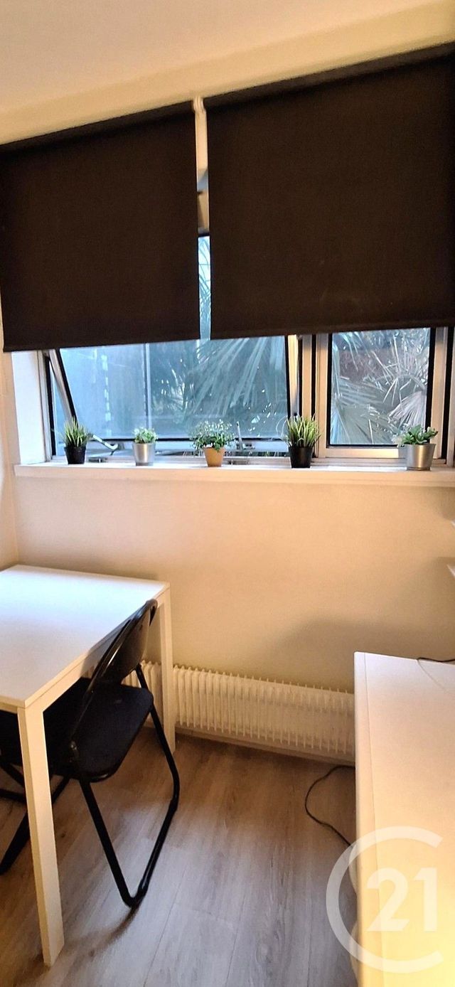 Appartement F1 &agrave; louer - 1 pi&egrave;ce - 10 m2 - Paris - 75007 - ILE-DE-FRANCE