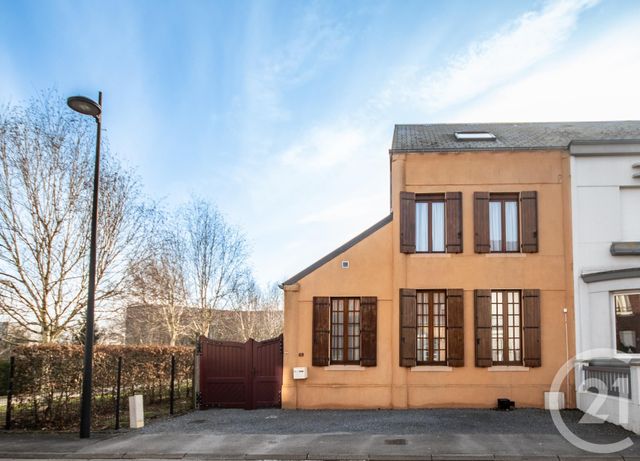 Maison à vendre - 5 pièces - 125,01 m2 - Hautmont - 59 - NORD-PAS-DE-CALAIS