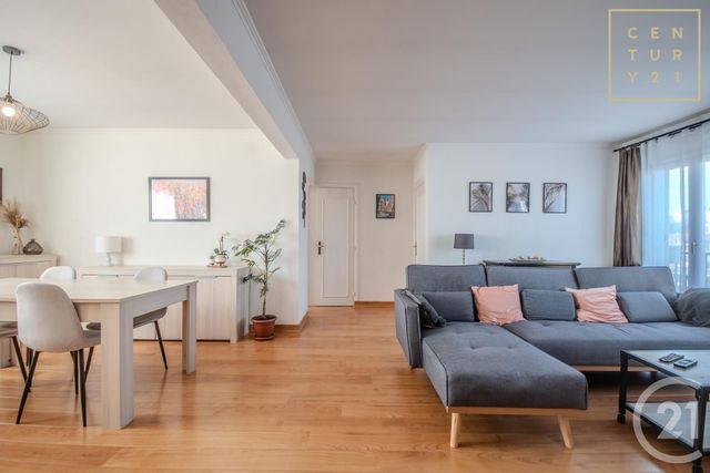 Appartement à vendre - 5 pièces - 80 m2 - Maubeuge - 59 - NORD-PAS-DE-CALAIS