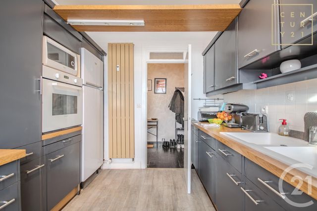 Appartement à vendre - 5 pièces - 80 m2 - Maubeuge - 59 - NORD-PAS-DE-CALAIS