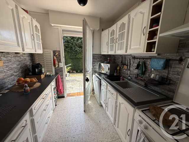 Maison &agrave; louer - 5 pi&egrave;ces - 90 m2 - Maubeuge - 59 - NORD-PAS-DE-CALAIS