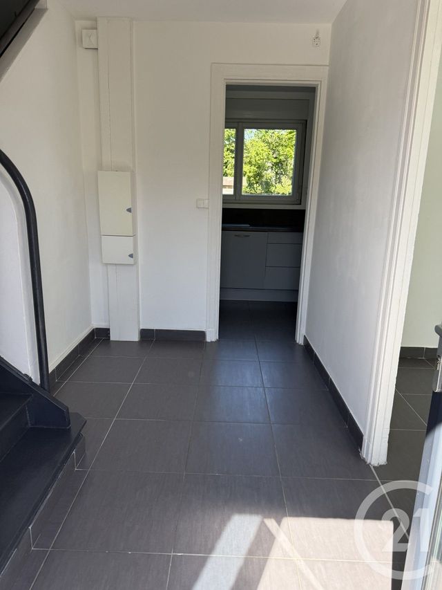 Maison &agrave; louer - 4 pi&egrave;ces - 77 m2 - Jeumont - 59 - NORD-PAS-DE-CALAIS