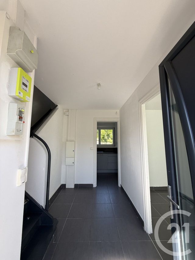 Maison &agrave; louer - 4 pi&egrave;ces - 77 m2 - Jeumont - 59 - NORD-PAS-DE-CALAIS