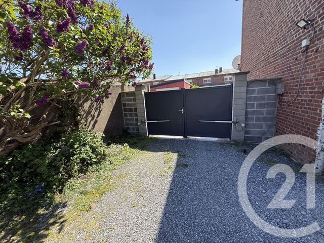 Maison &agrave; louer - 4 pi&egrave;ces - 77 m2 - Jeumont - 59 - NORD-PAS-DE-CALAIS