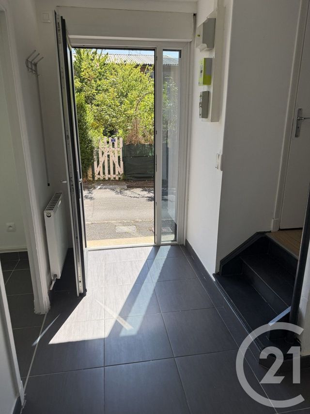 Maison &agrave; louer - 4 pi&egrave;ces - 77 m2 - Jeumont - 59 - NORD-PAS-DE-CALAIS