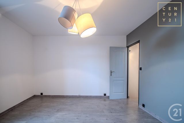 Maison &agrave; louer - 5 pi&egrave;ces - 80 m2 - Hautmont - 59 - NORD-PAS-DE-CALAIS