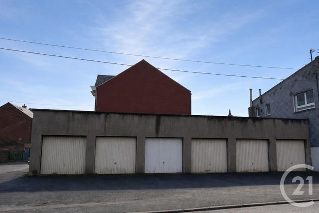 parking - MAUBEUGE - 59