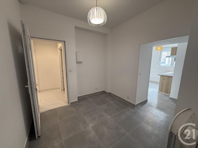 Appartement F2 &agrave; louer - 2 pi&egrave;ces - 40 m2 - Hautmont - 59 - NORD-PAS-DE-CALAIS