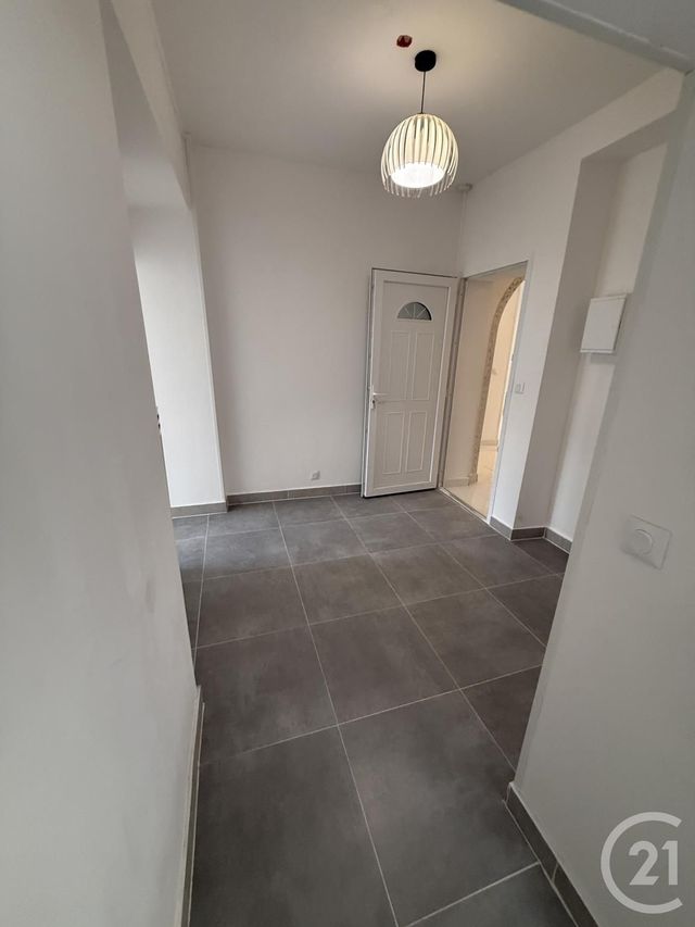 Appartement F2 &agrave; louer - 2 pi&egrave;ces - 40 m2 - Hautmont - 59 - NORD-PAS-DE-CALAIS
