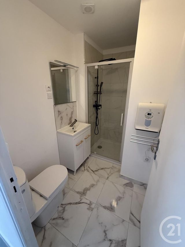 Appartement F2 &agrave; louer - 2 pi&egrave;ces - 40 m2 - Hautmont - 59 - NORD-PAS-DE-CALAIS